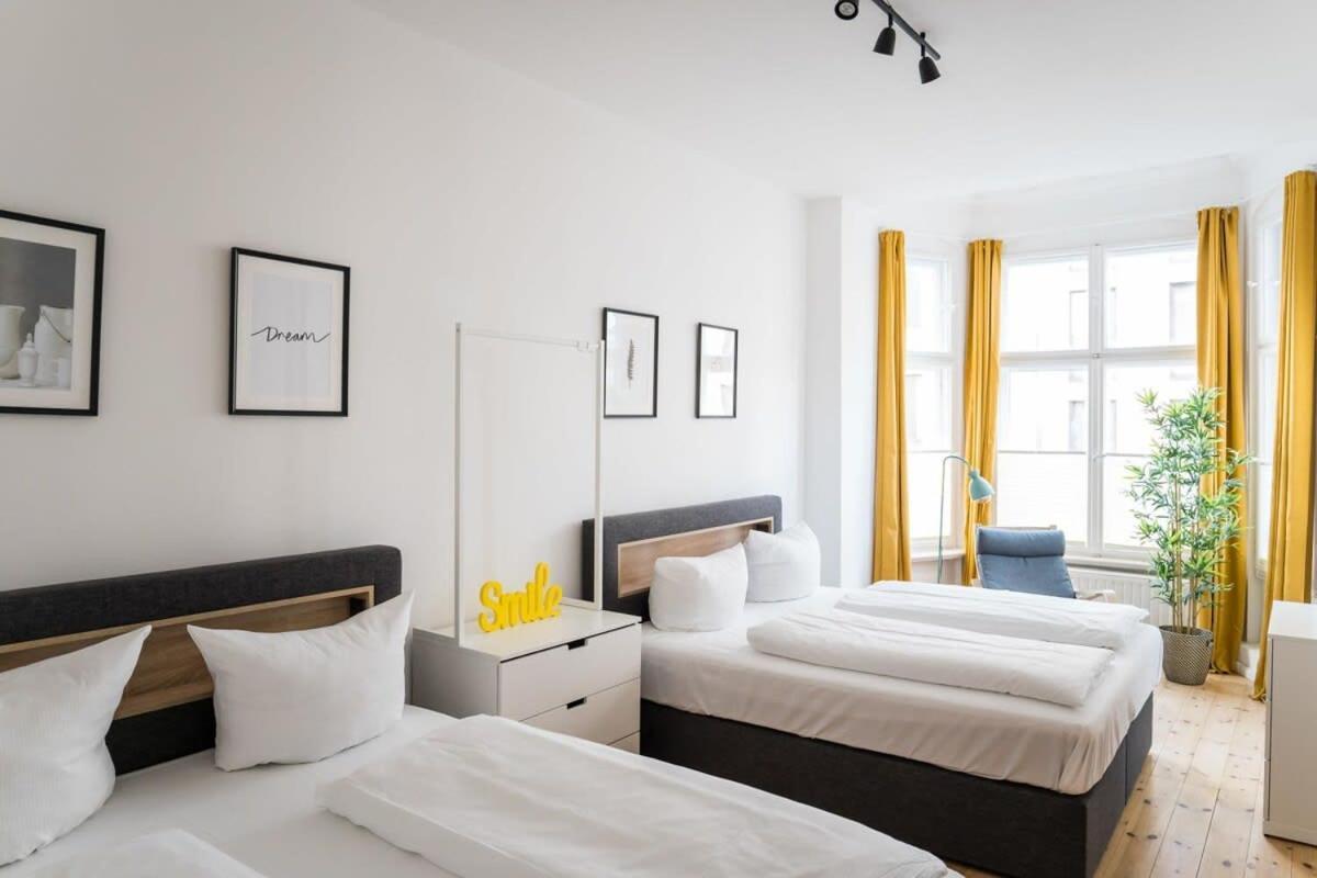 Apartment At Rosenthaler Platz Berlin Exterior photo